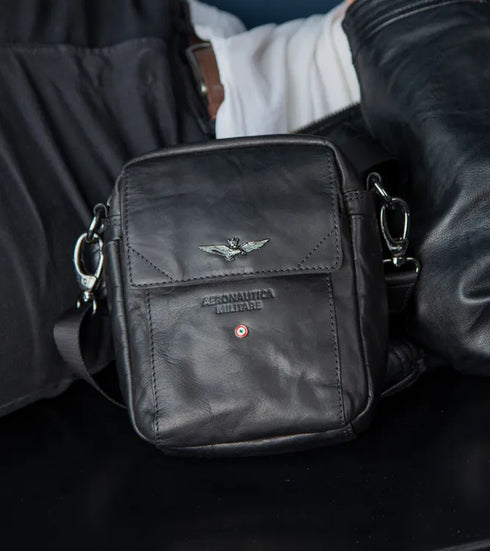 AERONAUTICA MILITARE AM-307 Shoulder bag in genuine VINTAGE leather - BorsaBella