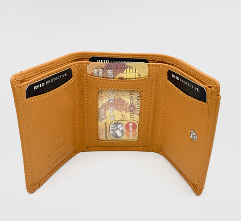 BorsaBella TradeMark Genuine Leather wallet 2004 R.F.I.D Protection