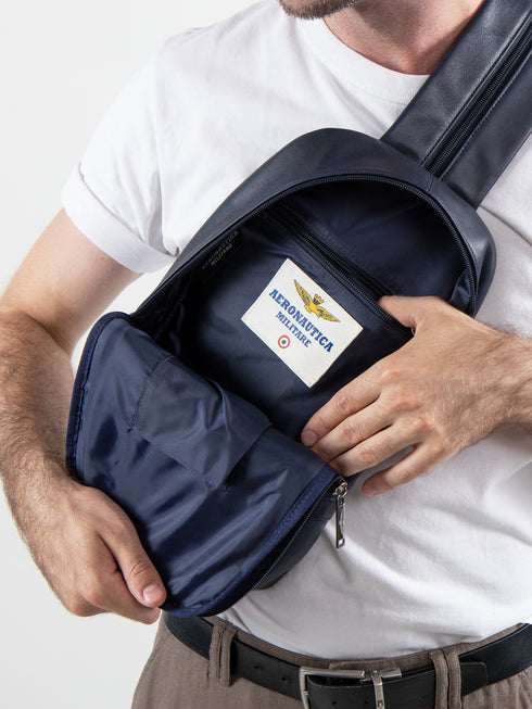 Men's Aeronautica Militare AM-462 Leather Thunter shoulder/backpack Bag