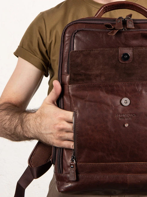 AERONAUTICA MILITARE AM-305 Vintage leather laptop backpack