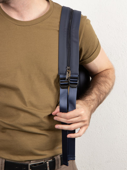 Men's Aeronautica Militare AM-483 Helix Line Tablet Shoulder Bag